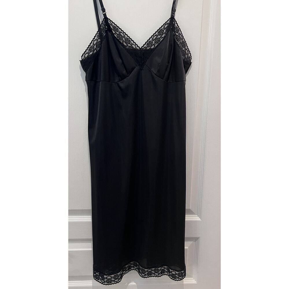 Vintage Vanity Fair Black Lace Trim Goddess Slip Dress Gown Coquette Size 36